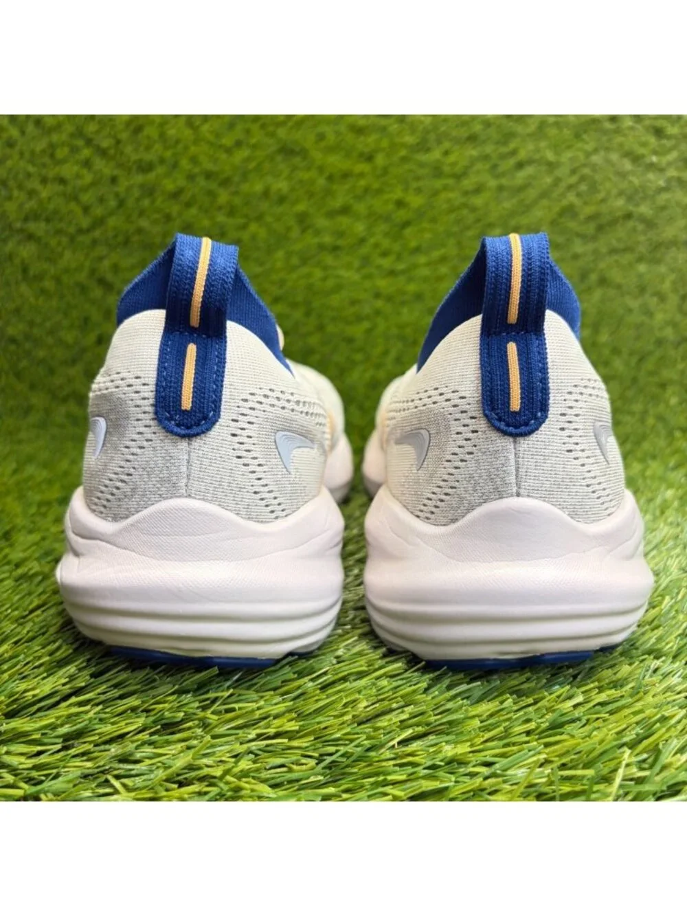 Brooks Glycerin 22 Mens Size 10.5 Beige Blue Athletic Running Shoes Sneakers